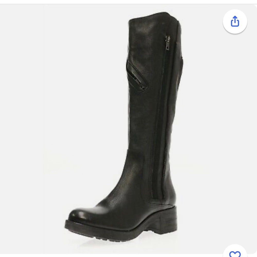Vera Wang zipper boots